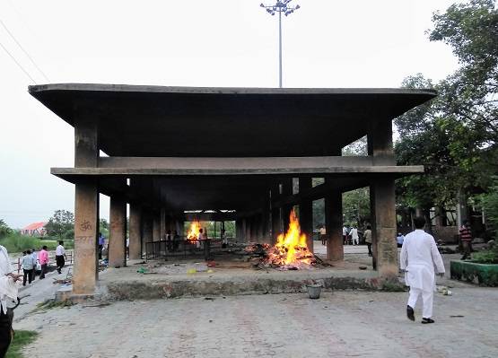 श्रीलंका में दफनाए नहीं जलाए जा रहे मुस्लिमों के शव, विवाद