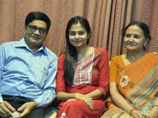 UPSC क्रैक करना है? लॉकडाउन में करें ये काम, तीन IAS ने दिए टिप्स