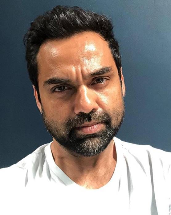 अभय की जिंदगी में नए प्यार की एंट्री, इस मिस्ट्री वूमन को कर रहे डेट!