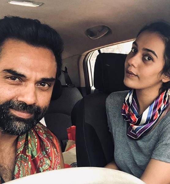 अभय की जिंदगी में नए प्यार की एंट्री, इस मिस्ट्री वूमन को कर रहे डेट!