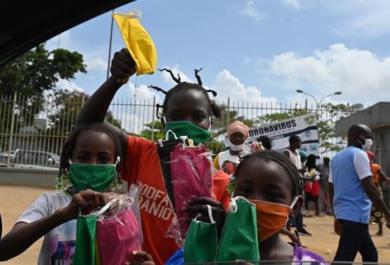 कोरोना से अफ्रीका में हो सकती हैं 3 लाख मौतें, 10 देशों में वेंटिलेटर नहीं