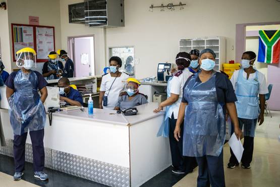 कोरोना से अफ्रीका में हो सकती हैं 3 लाख मौतें, 10 देशों में वेंटिलेटर नहीं