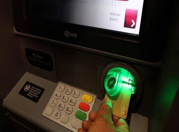 अब खाताधारकों को इलेक्ट्रॉनिक कार्ड देंगे बैंक, RBI ने दी मंजूरी