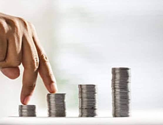 फिर चलने वाली है आपकी बचत पर कैंची! RBI के फैसले का ये होगा नुकसान