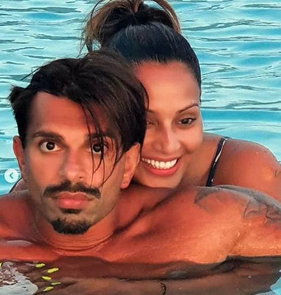 मैरिज एनिवर्सरी से पहले बिपाशा ने शुरू की तैयारी, बनाए बेसन के लड्डू