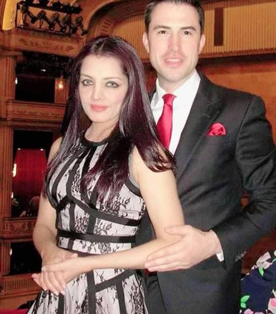 कोरोना से बचने के लिए PM मोदी के इस सुझाव को फॉलो कर रहीं सेलिना जेटली