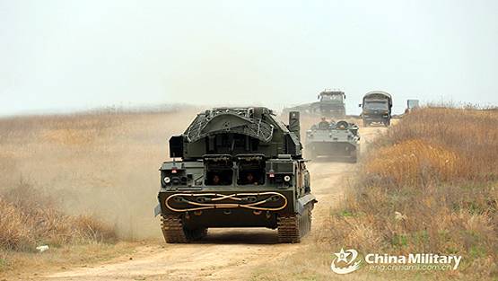 कोरोना के बीच चीनी नौसेना ने दागी मिसाइलें, टेंशन में आए पड़ोसी देश