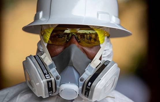 बदल रहा है आंखों का रंग तो सावधान, हो सकता है कोरोना वायरस