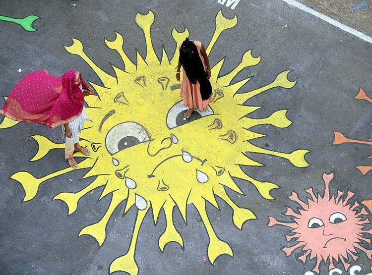 बदल रहा है आंखों का रंग तो सावधान, हो सकता है कोरोना वायरस