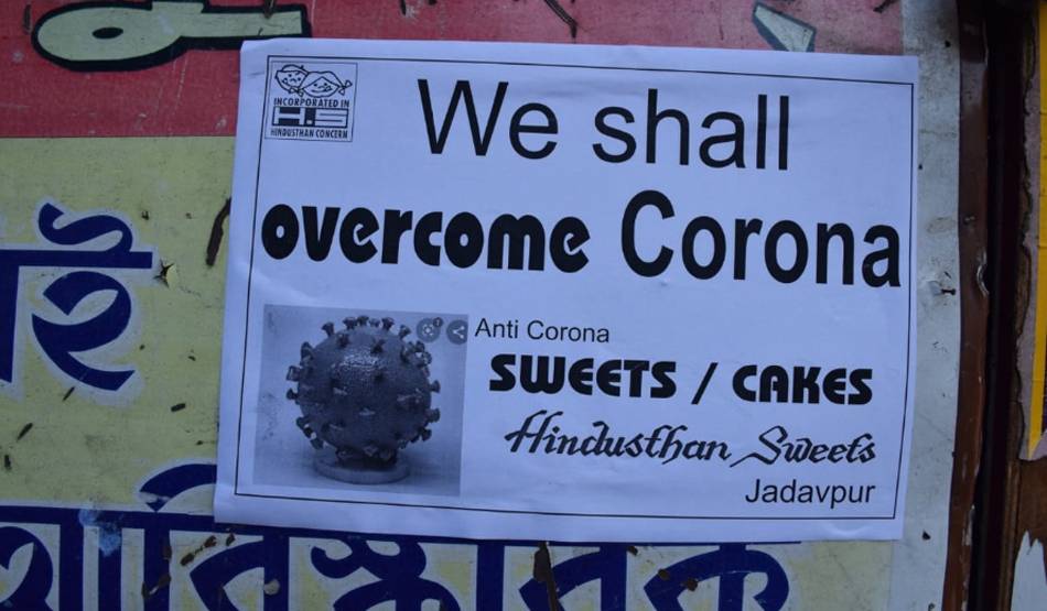 कोलकाता में बिक रही 'एंटी-कोरोना मिठाई, ये संदेश देने की कोशिश