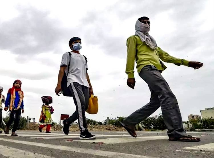 मुंबई से 1600 KM पैदल चलकर पहुंचा घर! क्वारनटीन किया तो 6 घंटे में मौत