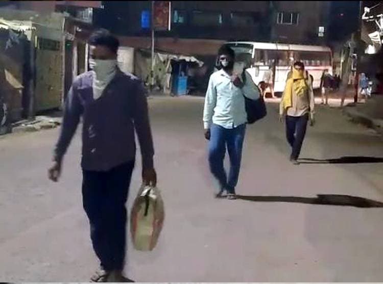 दिल्ली से पैदल 13 दिन में पहुंचे दरंभगा, आधा लॉकडाउन चलकर काटा