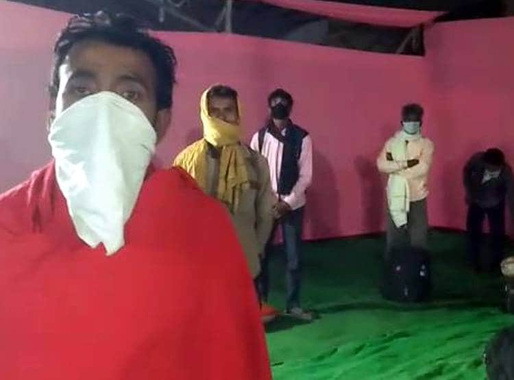 दिल्ली से पैदल 13 दिन में पहुंचे दरंभगा, आधा लॉकडाउन चलकर काटा