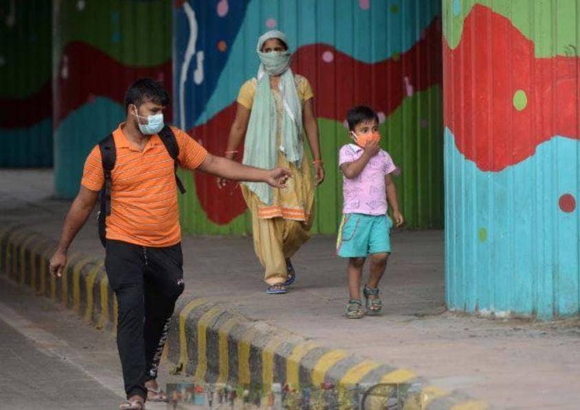 कोरोना से 10 साल पीछे जाएगा भारत! 90 करोड़ के पार होगी गरीबों की संख्या