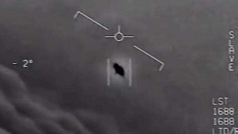 आसमान में दिखे UFO का US ने जारी किया वीडियो, नौसेना ने किया था कैप्चर