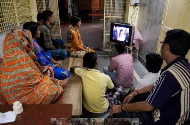 नहीं देख पा रहे हैं रामायण-महाभारत, अब केबल-DTH ठीक कराने की छूट!