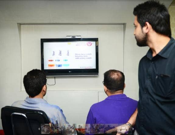 नहीं देख पा रहे हैं रामायण-महाभारत, अब केबल-DTH ठीक कराने की छूट!