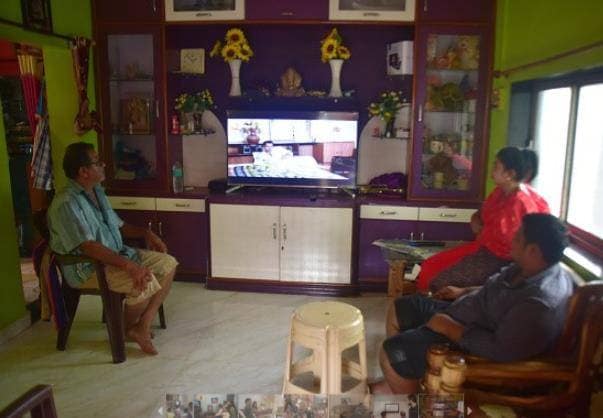 नहीं देख पा रहे हैं रामायण-महाभारत, अब केबल-DTH ठीक कराने की छूट!