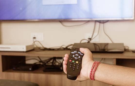 नहीं देख पा रहे हैं रामायण-महाभारत, अब केबल-DTH ठीक कराने की छूट!