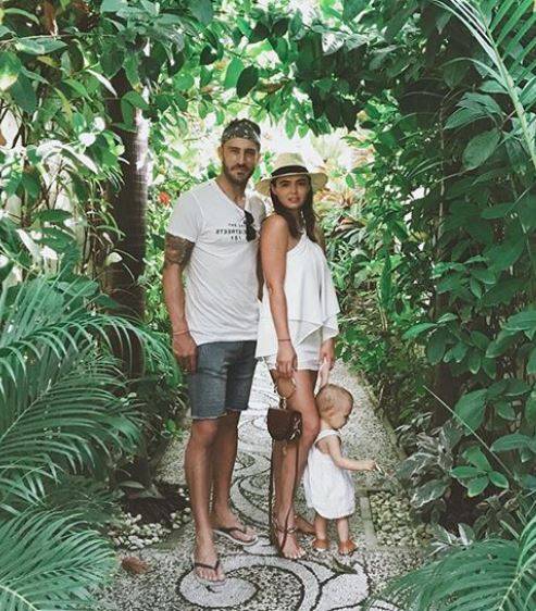 अफ्रीकी बल्लेबाज को नन्हे मेहमान का इंतजार, शेयर की वाइफ की फोटो