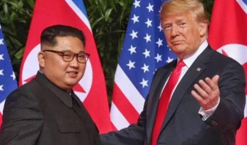 दुनिया कोरोना से परेशान, इस देश के मिसाइल दागने से लोग हैरान