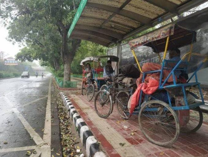 कोरोना से 10 साल पीछे जाएगा भारत! 90 करोड़ के पार होगी गरीबों की संख्या