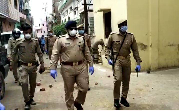 कोरोना संदिग्ध की जांच के लिए गए डॉक्टर पर हमला, SP ने संभाला मोर्चा