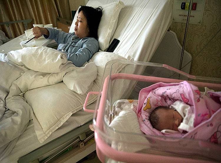 मां देखती रह गई अपने 3 माह के बच्चे को मरते हुए, की थी ये गलती