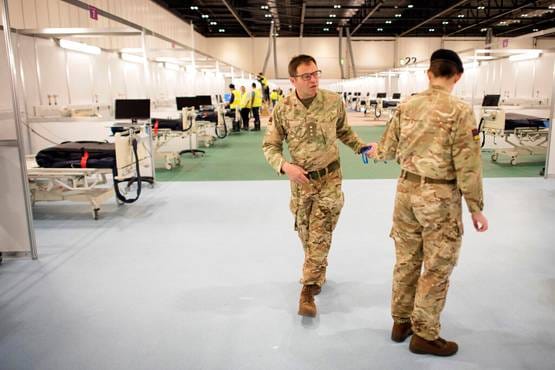 सेना बुलाकर इस देश ने 10 दिन में तैयार किया 4000 बेड का हॉस्पिटल