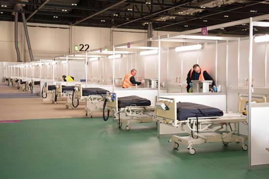 सेना बुलाकर इस देश ने 10 दिन में तैयार किया 4000 बेड का हॉस्पिटल