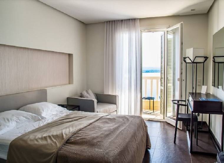 क्वारनटीन में अजनबियों से सेक्स करने लगे कोरोना संदिग्ध, लगाने पड़े गार्ड!