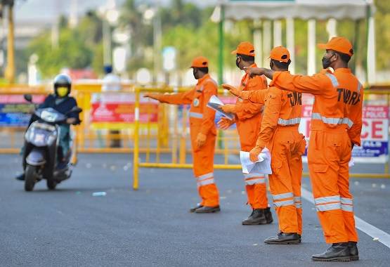 कोरोना: क्या है हॉटस्पॉट? जानिए सील हुए इलाकों में क्या कर सकते हैं-क्या नहीं