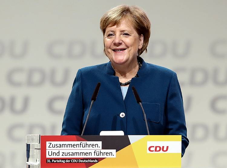 कोरोना का कहर रोकने में ज्यादा सफल है वुमन पावर? ये देश हैं नजीर