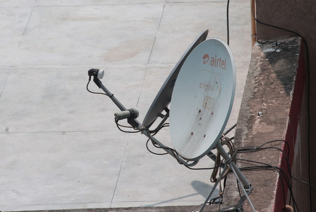 Tata Sky दे रहा है 2 महीने की फ्री सर्विस, इन यूजर्स को मिलेगा फायदा