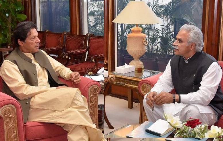 क्या PAK बना रहा कोरोना वैक्सीन? स्वास्थ्य मंत्री ने दिया जवाब