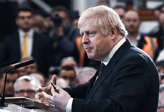 कोरोना से जंग जीतकर लौटे बोरिस जॉनसन पीएम कार्यालय पहुंचे