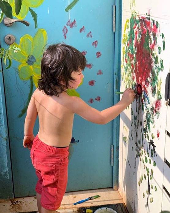 सैफ अली खान संग करीना कपूर का आउटडोर डेट, शेयर की खूबसूरत तस्वीरें