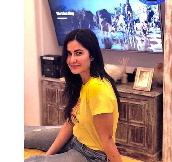 क्वारनटीन में बहन इसाबेल संग कटरीना कैफ की सेल्फी, Photo वायरल