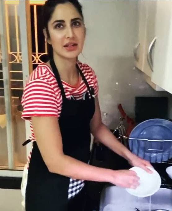 बहन संग लॉकडाउन में क्वालिटी टाइम बिता रहीं कटरीना, देखें Photos