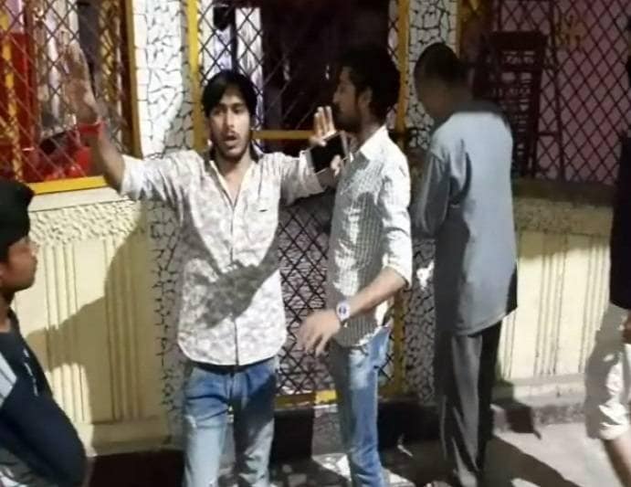 हनुमान की मूर्ति के बारे में फैली ऐसी अफवाह, उड़ीं लॉकडाउन की धज्जियां