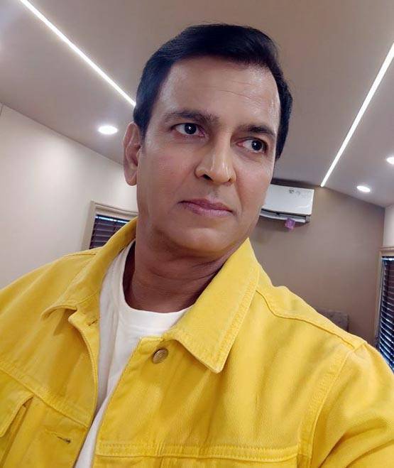 रामायण: लक्ष्मण को हंसता देख बोले यूजर्स- किलर है स्माइल, वायरल हुई तस्वीरें