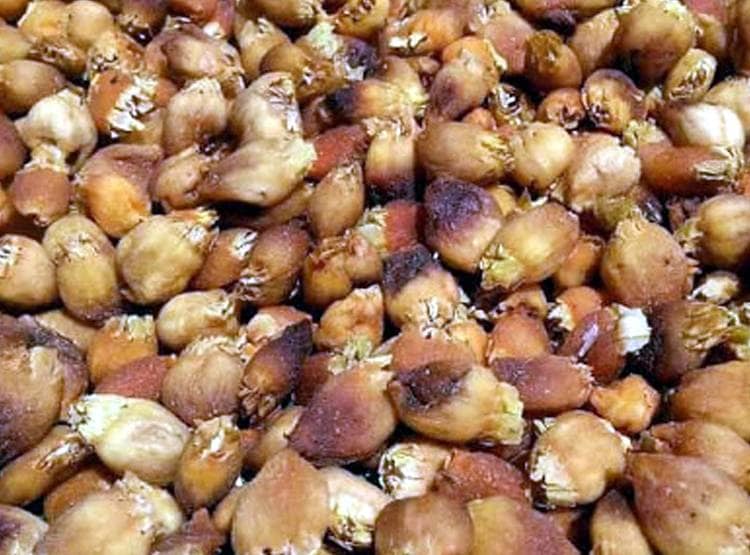 Youtube से मिला आइडिया, महुआ से बना दिया सैनिटाइजर