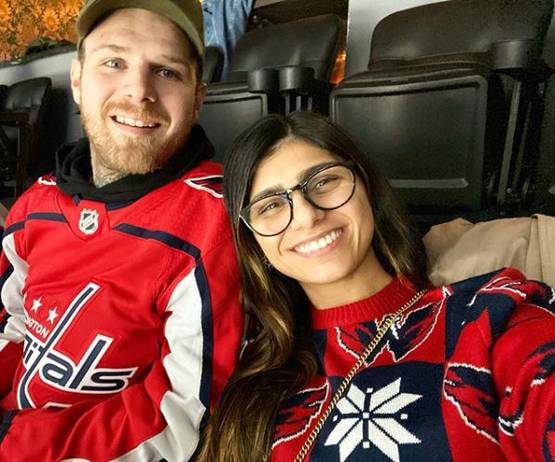 कोरोना: टली एडल्ट स्टार मिया की शादी, बताया- मर गई तो क्या पहनाकर दफनाना