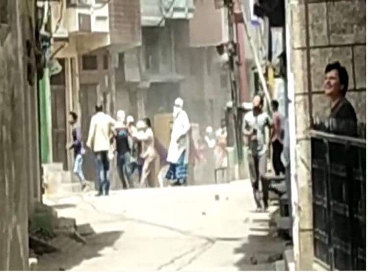 कोरोना संदिग्ध की जांच के लिए गए डॉक्टर पर हमला, SP ने संभाला मोर्चा