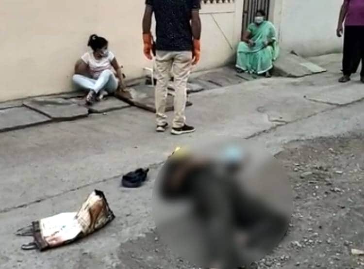 हॉस्पिटल की ड्यूटी पर जा रहा था गार्ड, हत्या का मंजर सीसीटीवी में कैद