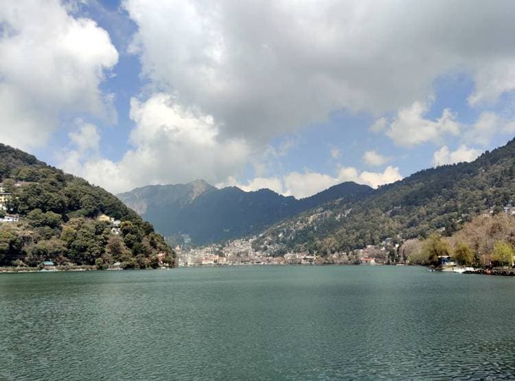 लॉकडाउन ने बदला नैनीताल की झील का हाल, 3 गुना पारदर्शी हुआ पानी