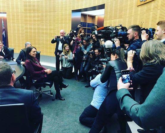 न्यूजीलैंड में कोरोना से सिर्फ 2 मौतें, 39 साल की महिला PM ने कैसे किया कंट्रोल?