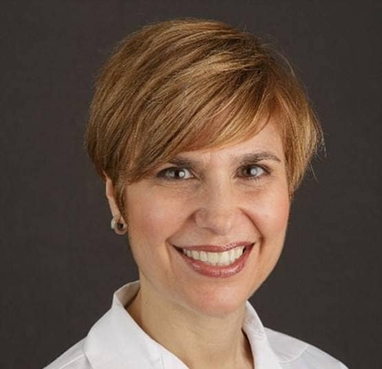 US: कोरोना मरीजों की मौत से परेशान थीं टॉप डॉक्टर, कर ली आत्महत्या