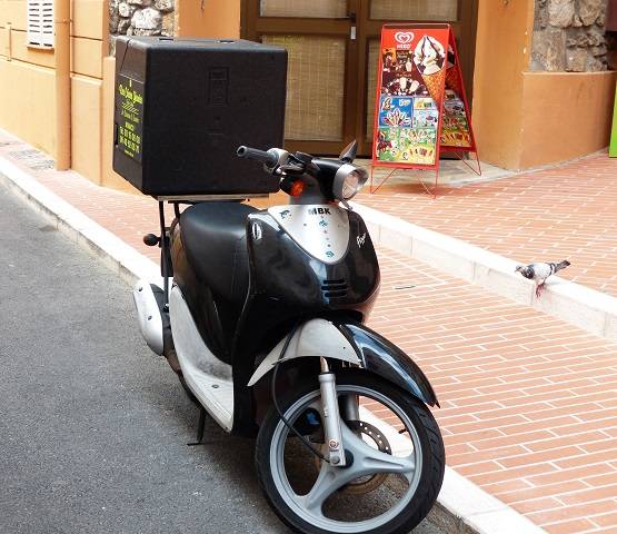 1 पिज्जा बॉय से 72 घरों में कोरोना का खतरा, 17 डिलीवरी बॉय भी जद में