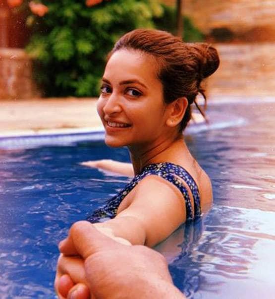 लॉकडाउन में ऐसे समय बिता रहे हैं लवबर्ड्स पुलक‍ित-कृति, शेयर की फोटो